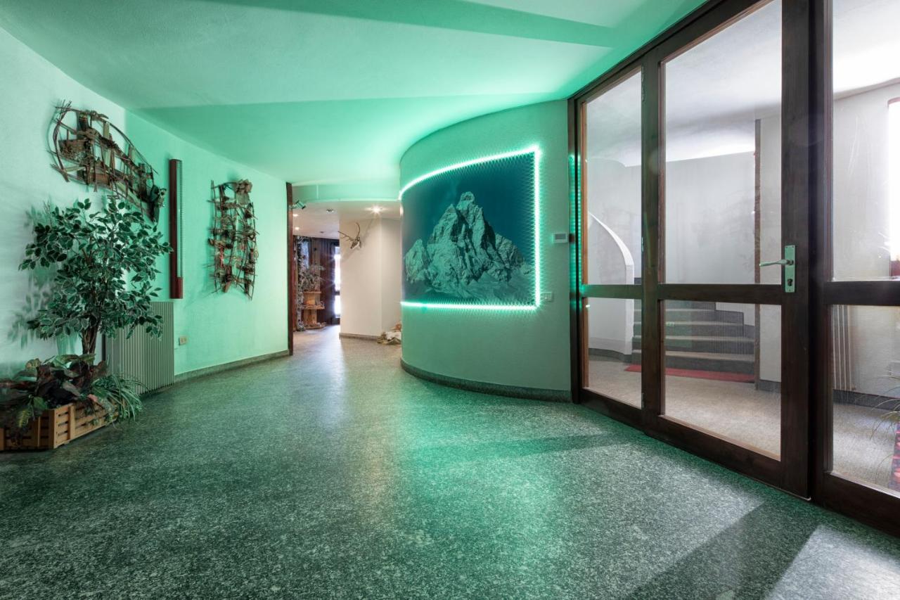 Condominio Escargot ブレウイル・チェルヴィナイア エクステリア 写真